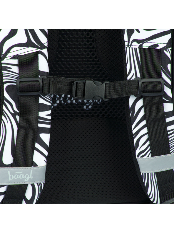 BAAGL  Črni šolski nahrbtnik Baagl Core Mixture