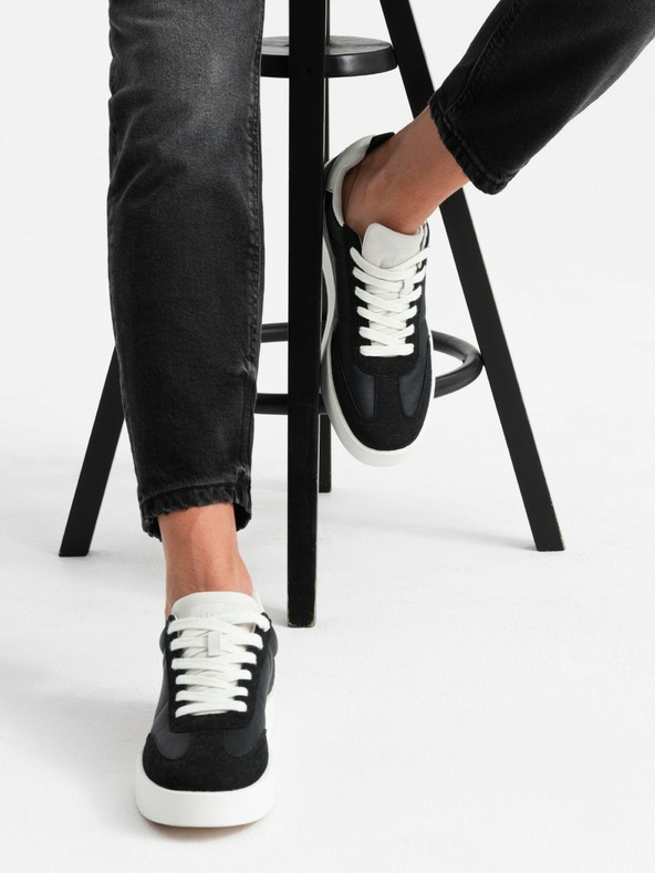 Ombre Clothing Moške športne copate z debelim podplatom iz stare šole črne Ombre Clothing