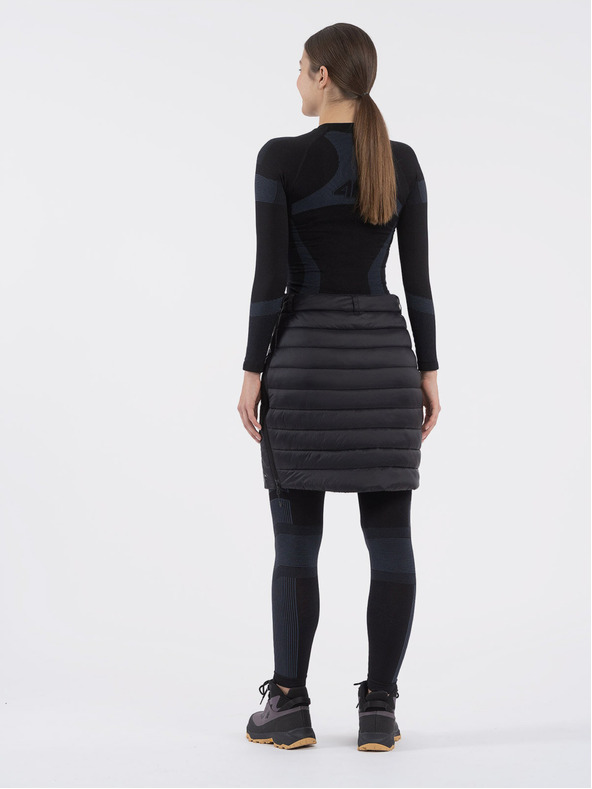 4F Ženska izolirana krila