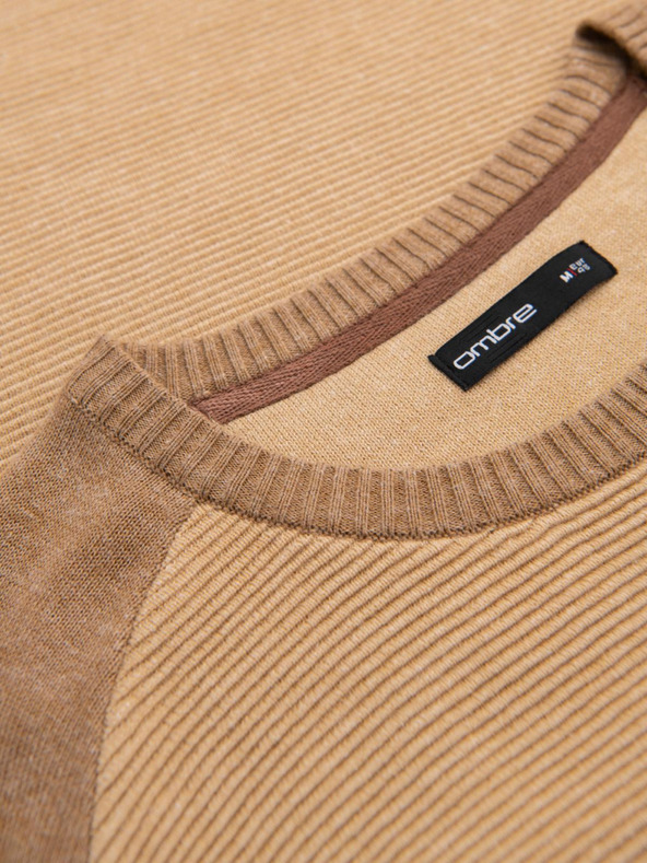 Ombre Clothing Moški pleten pulover RELAXED FIT z vzorcem beige Ombre Clothing