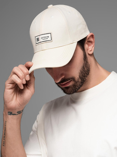 Ombre Clothing Moška bejzbolska kapa s ščitnikom in našitkom krem Ombre Clothing
