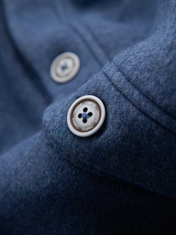 Ombre Clothing Moška majica s kapuco z gumbom navzdol modra Ombre Clothing