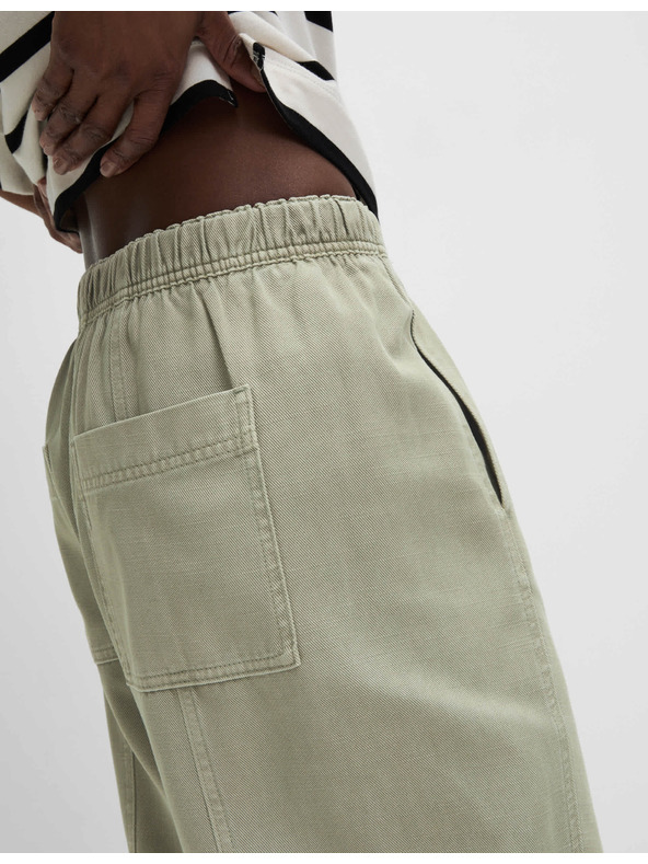 Marks & Spencer Farbené navliekacie nohavice zúženého strihu so sťahovacou šnúrkou Marks & Spencer zelená