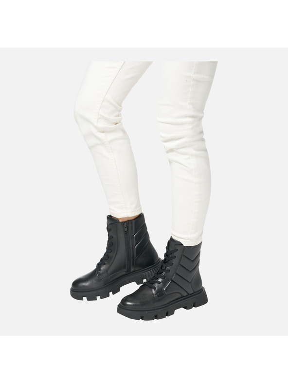 Geox Črni ženski gležnjarji Geox Vilde