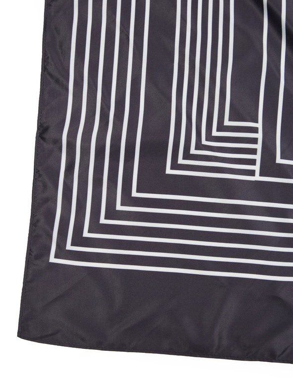 Orsay Črn ženski vzorčast šal ORSAY