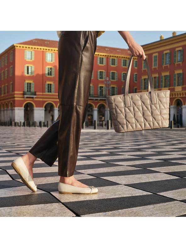 Geox Bežasta ženska torbica Geox Gardren