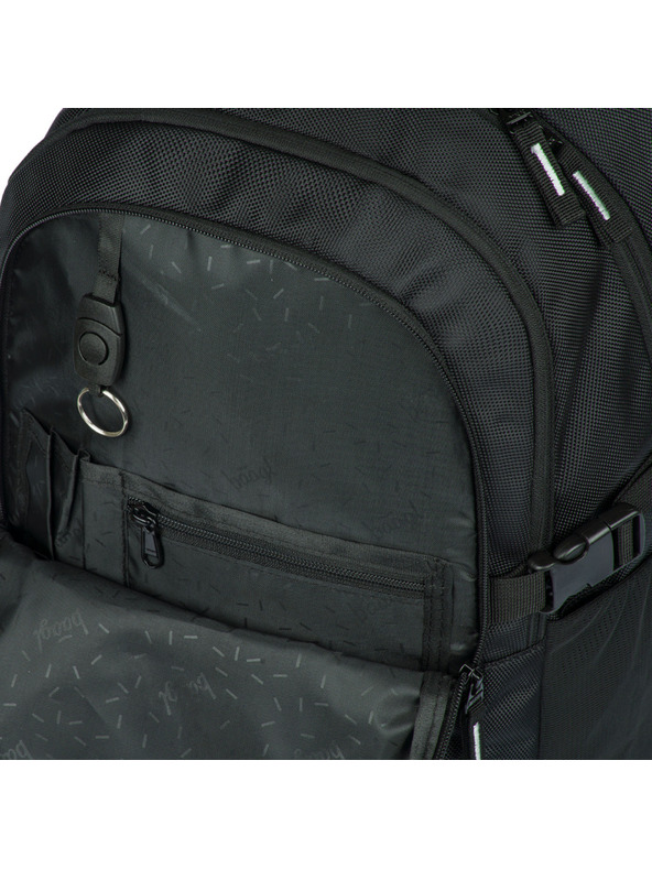 BAAGL  Črn šolski nahrbtnik Skate Bluelight Baagl