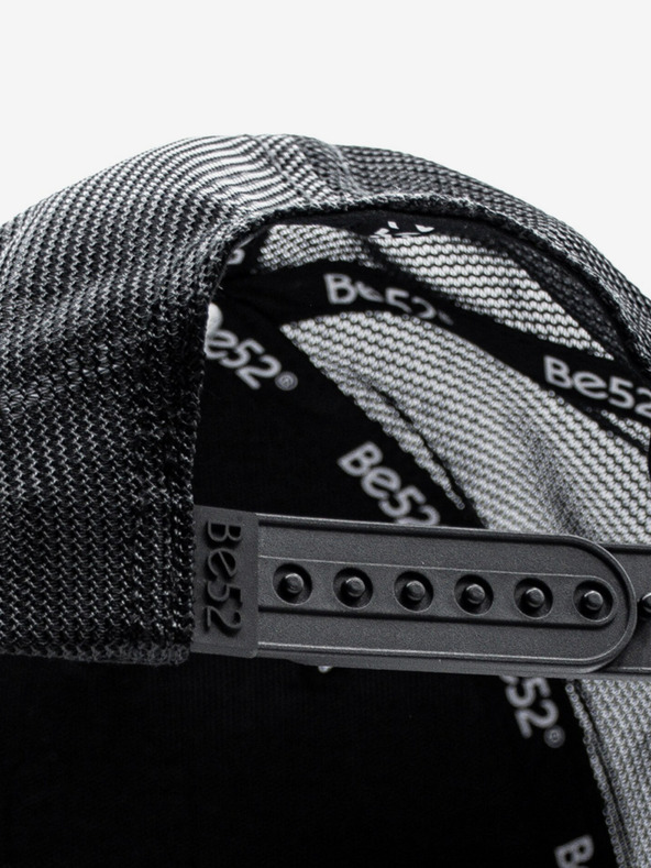 Be52 Be52 Wagon kapa premium črna