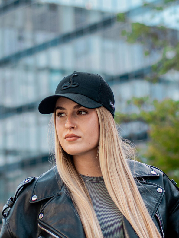 Be52 Be52 Snake kapa premium črna