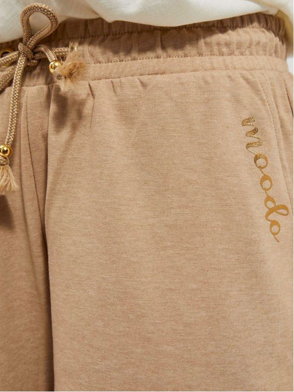 Moodo Bež ženske kratke hlače Moodo