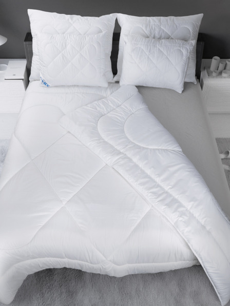 Kvalitex Luxus plus 240x220 cm francoska podaljšana odeja iz votlih vlaken, zimska