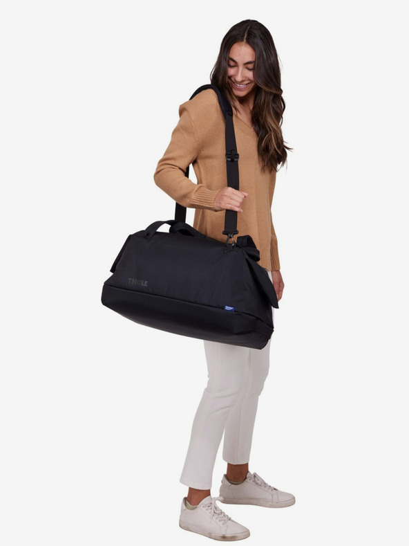 Thule Črna potovalna torba Thule Subterra 2