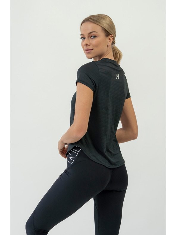 Nebbia FIT Activewear Majica "Airy" z odsevnim logotipom 438 Nebbia