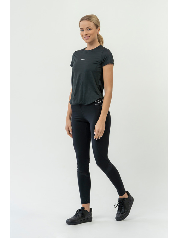 Nebbia FIT Activewear Majica "Airy" z odsevnim logotipom 438 Nebbia