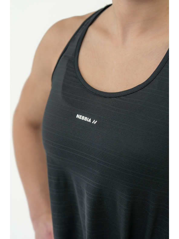 Nebbia FIT Activewear majica "Airy" z odsevnim logotipom 439 Nebbia