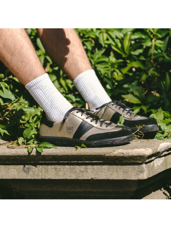 BOTAS *** Ženske usnjene superge / čevlji črno-zlati Botas Iconic Victory 76