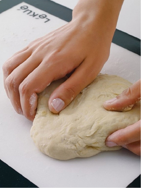 Lékué Lékué črno-bela silikonska kuhinjska podloga za peko