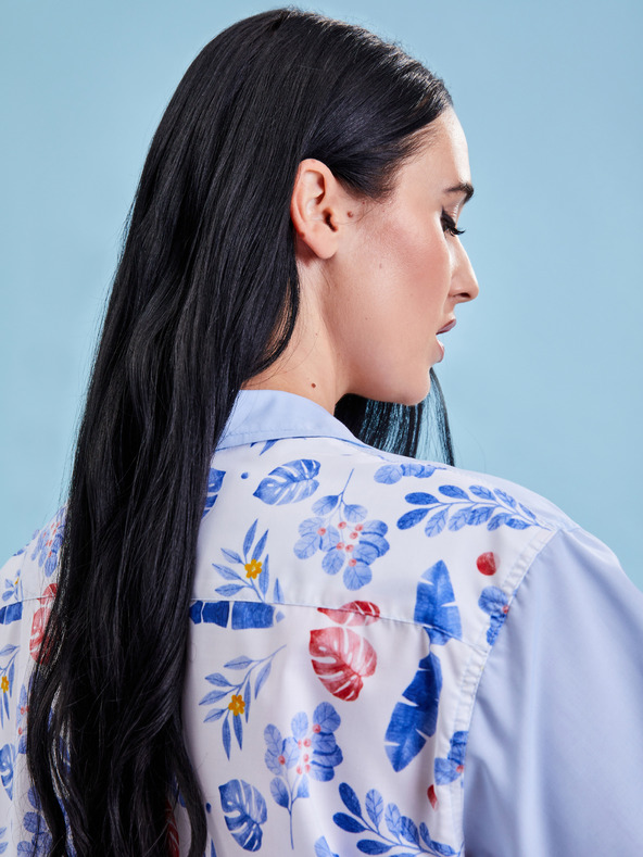 ZOOT.collab Modra ženska majica s cvetličnim hrbtom iz kolekcije BESKY by ZOOT