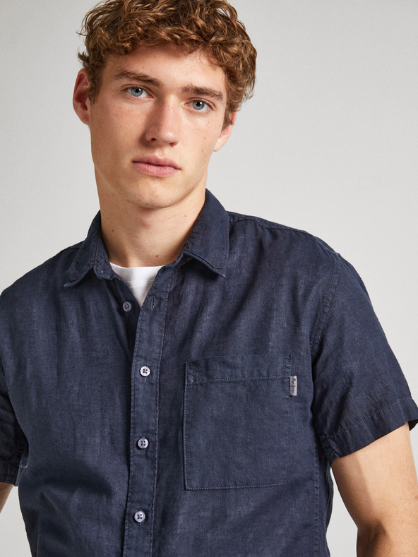 Pepe Jeans Temno modra moška lanena srajca s kratkimi rokavi Pepe Jeans