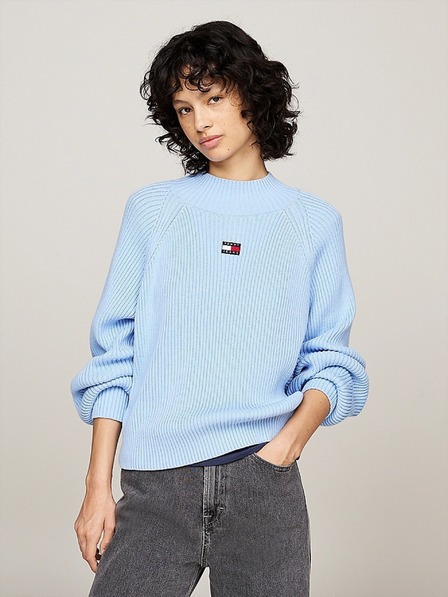 Tommy Jeans Ženska svetlo modra jopica Tommy Jeans Badge Rib-Knit Vessel Blue