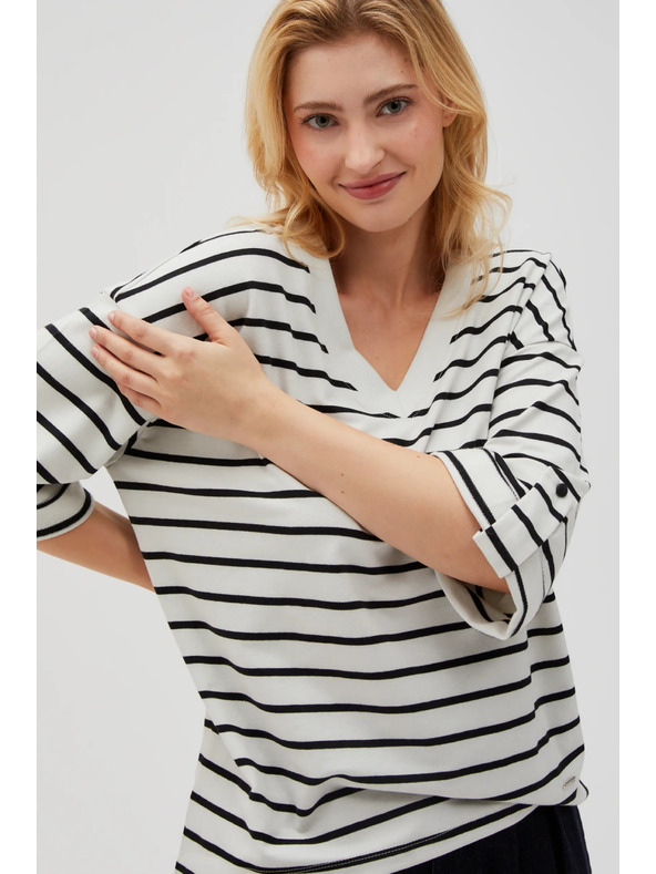 Moodo Črtasto belo-črno ohlapno majico