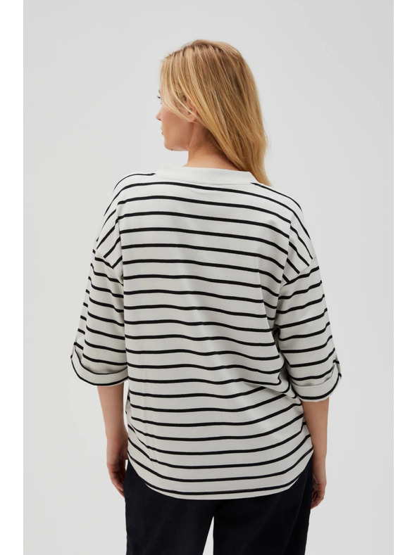 Moodo Črtasto belo-črno ohlapno majico