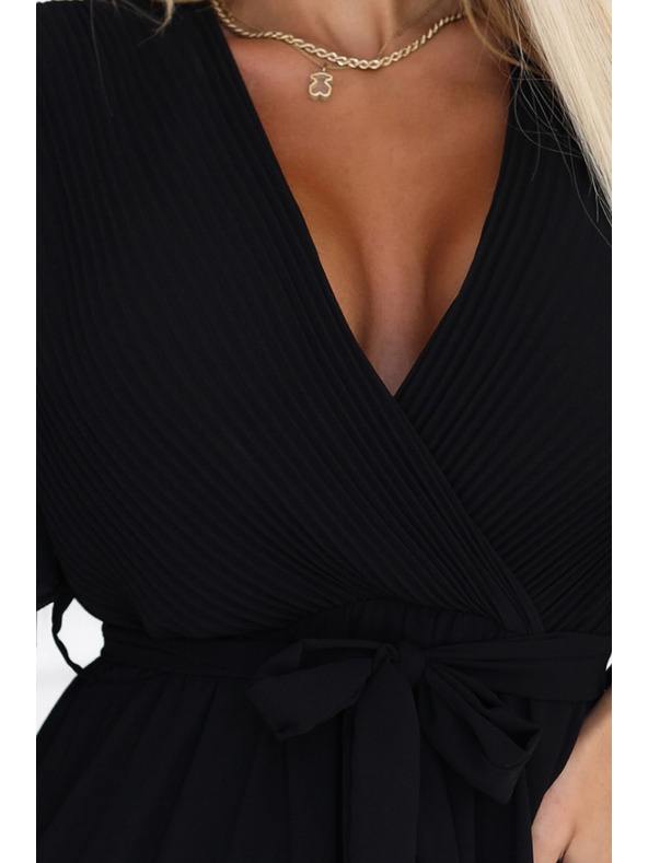 numoco Dolge obleke z nagubanim izrezom in zavezovanjem - črne