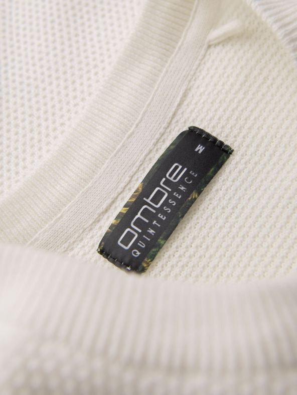 Ombre Clothing Moška pletena majica z nežno teksturo - bela