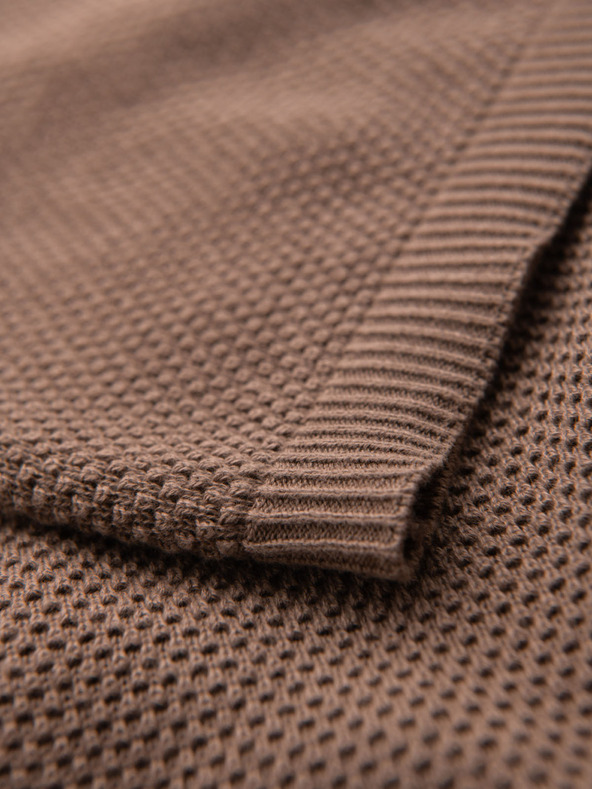 Ombre Clothing Moška pletena srajca z nežno teksturo - svetlo rjava