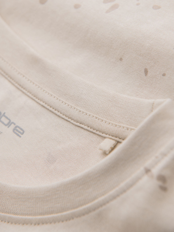 Ombre Clothing Moško majico s tiskom in okroglim izrezom - kremno
