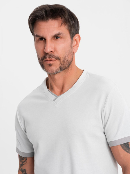 Ombre Clothing Moško majico s kontrastnimi vstavki in V-izrezom - svetlo sivo