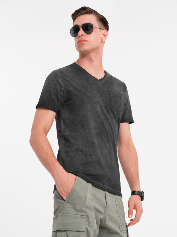 Ombre Clothing Moška bombažna majica z V-izrezom in opranim učinkom - črna
