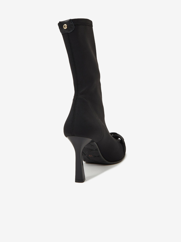 Ojju Črni ženski gležnjarji s peto OJJU