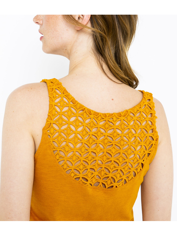 CAMAIEU Rumeno vrhnje CAMAIEU