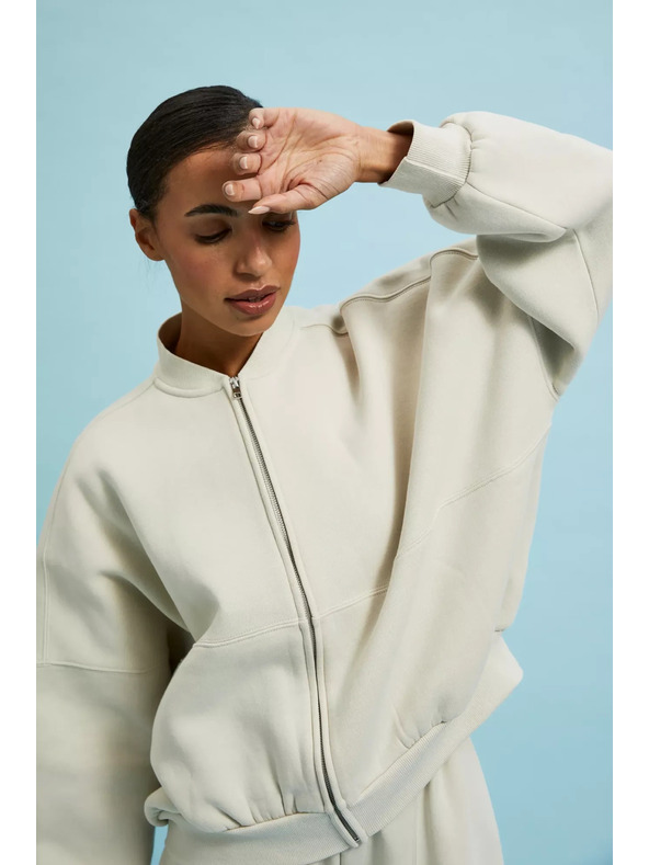 Moodo Kremast bomber