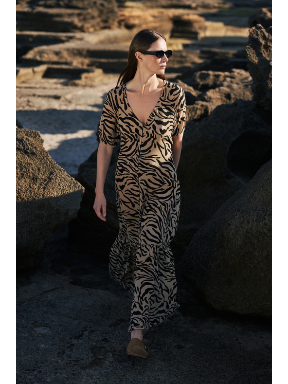 Moodo Bež vzoraste obleke