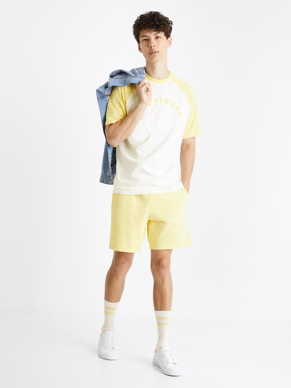 Celio Rumeno-bela moška majica Celio Ceraglan Happiness