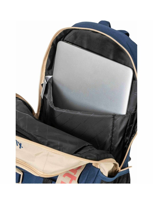 Meatfly Nahrbtnik Meatfly Basejumper Beige / Sea 22 L + PERESNICA | Peščena | Prostornina 22 L