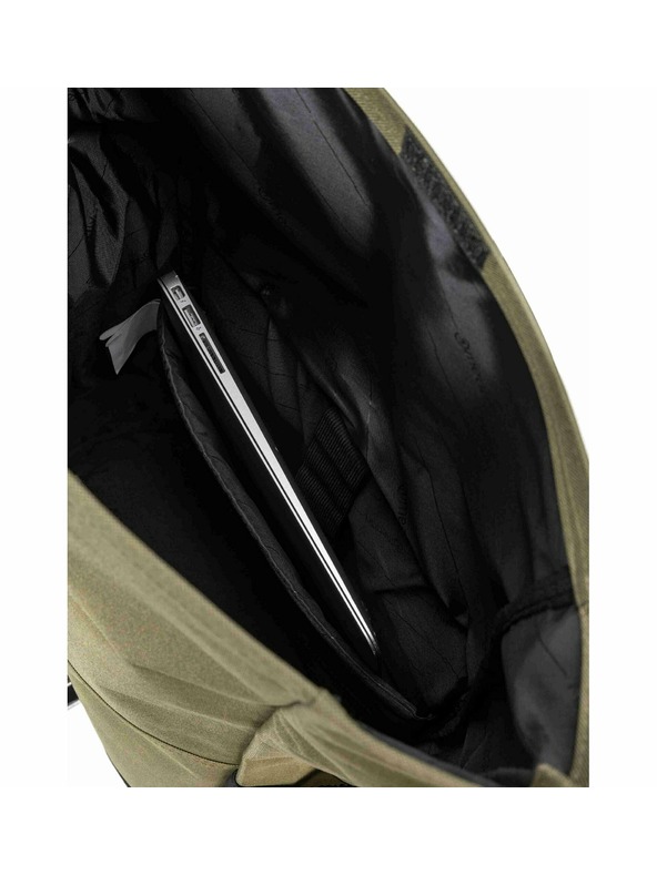 Meatfly Nahrbtnik Meatfly Holler Olivine 28 L | Črna | Prostornina 28 L