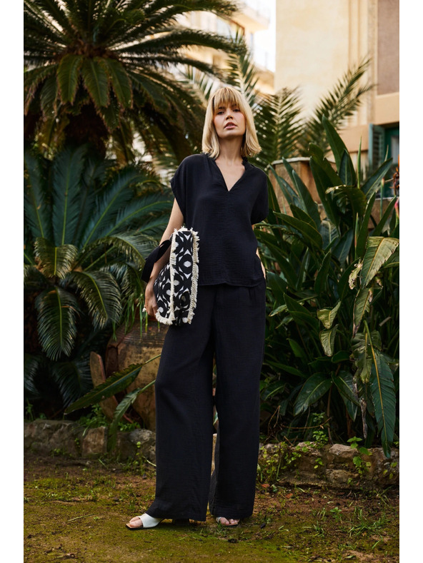 Moodo Ženske hlače Moodo - črne