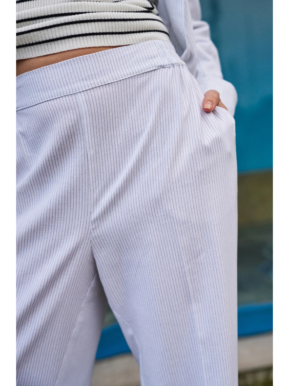 Moodo Ženske hlače Moodo - bele