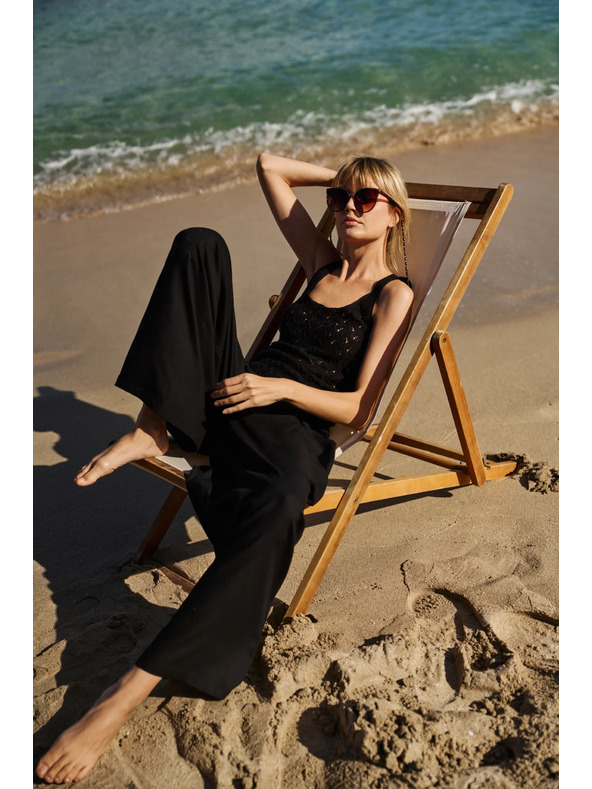 Moodo Ženske ohlapne hlače Moodo - črne