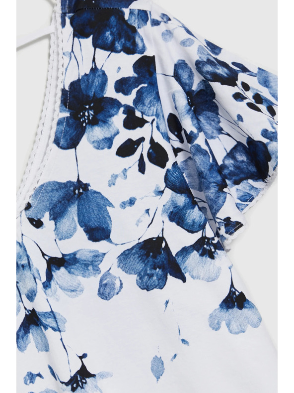 Moodo Bela bluza z modrimi cvetovi
