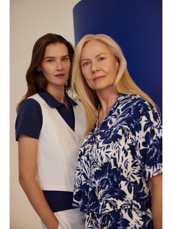 Moodo Modro-bela vzorčasta bluza