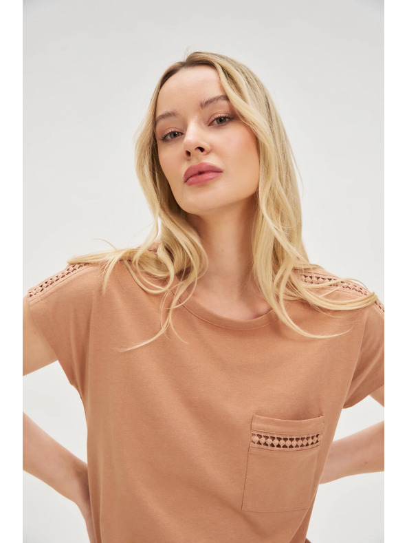 Moodo Žensko majčko z žepom Moodo – temno rjavo