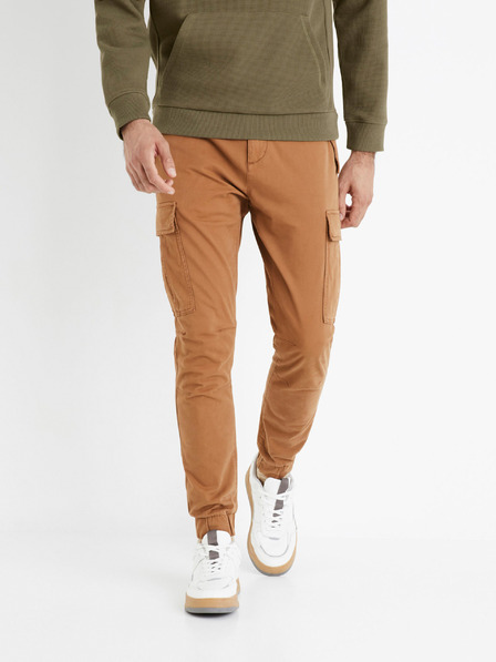 Celio Rjave moške hlače z žepi Celio Cobattle1