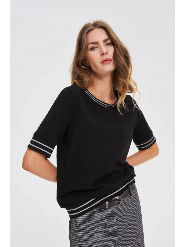 Moodo Črn top s kontrastnim robom Moodo