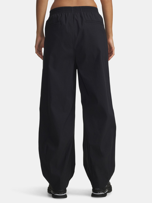 Under Armour Ženske športne hlače Under Armour UA Unstoppable Wvn Pleat Pt-BLK