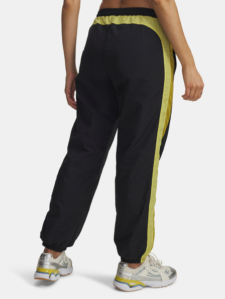 Under Armour Ženske športne hlače Under Armour UA Icon Crinkle Pant-BLK