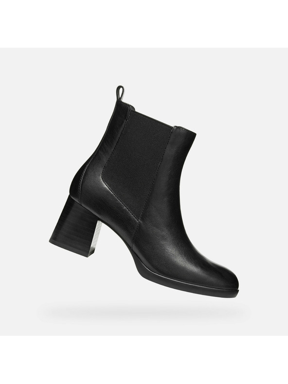 Geox Črni ženski gležnarji Geox Walk Pleasure 55